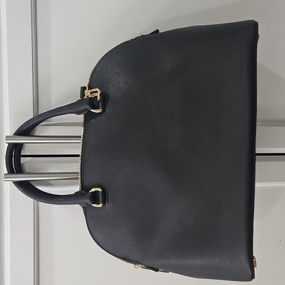 New MICHAEL Michael Kors Cindy Medium Saffiano Leather Dome Satchel Black - Picture 5 of 7